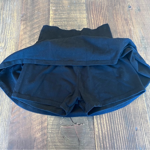 Random Hearts Black (Skort) Skirt with Shorts Underneath Size large - Picture 2 of 4
